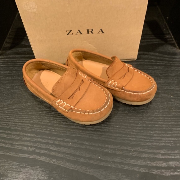 Toddler ZARA loafers. Sz 5.5 - Picture 2 of 5